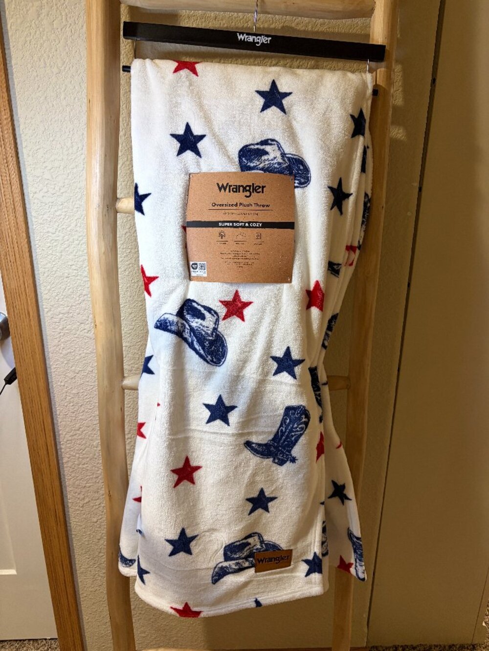 Wrangler Western Cowboy Plush Throw Blanket Patriotic Stars Boots Hats 60x70 NWT